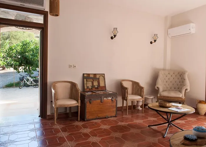 Lägenhetshotell Kamares Villas Kamáres