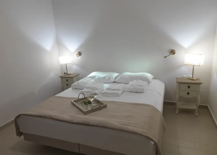 Lägenhetshotell Kamares Villas